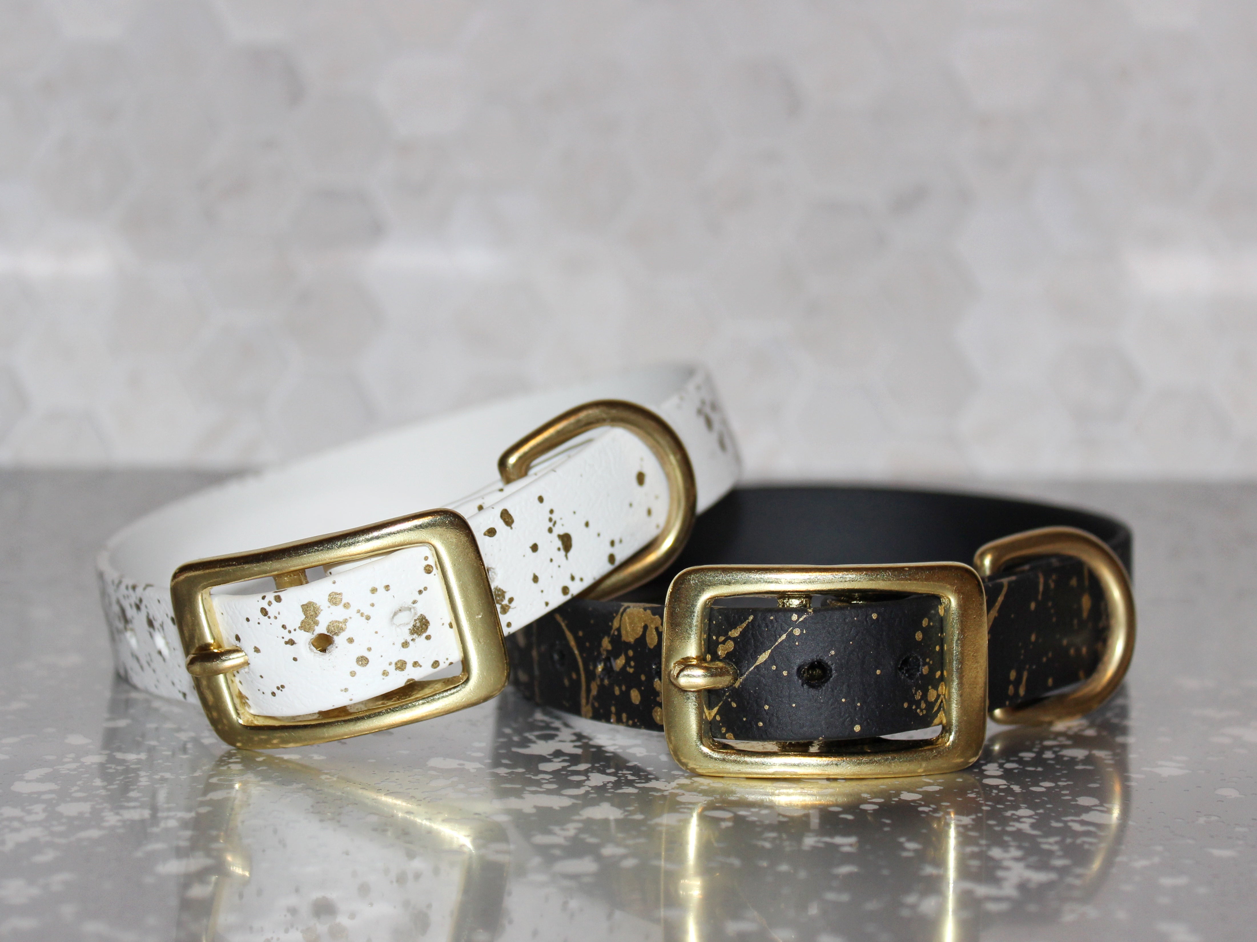 Limited Edition • Gold Glitter Collar